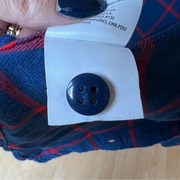 American Eagle Plaid Flannel Long Sleeve Button Down Shirt - Picture 8 of 8